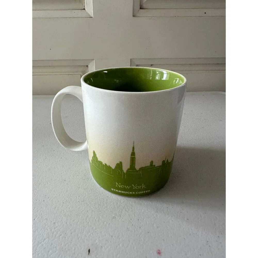 NWOT Starbucks 2010 Collector's Series Global Icon New York Ceramic Mug 16oz